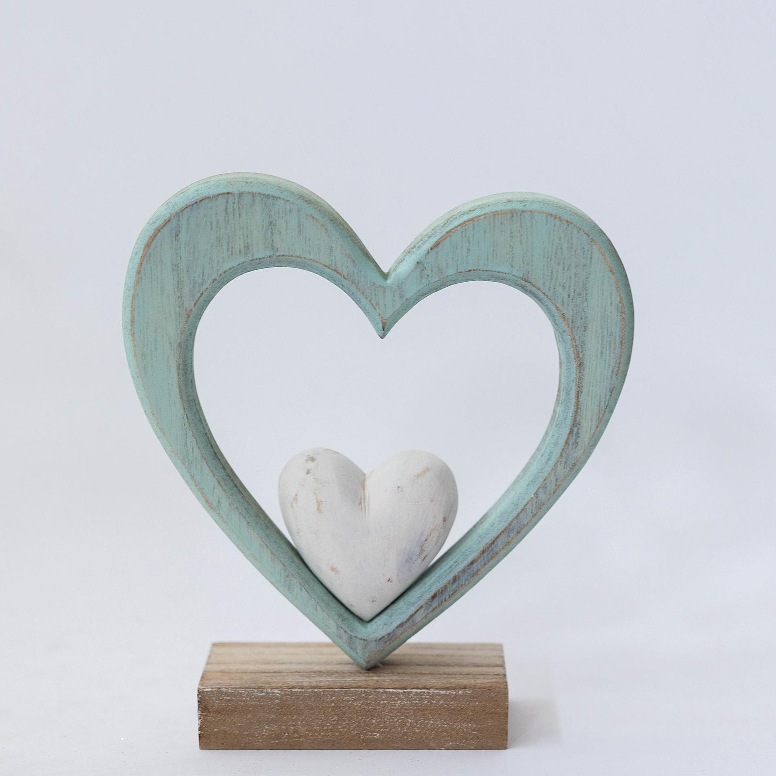 Wooden Heart Stand FORPOST TRADE INC   Hus 576 23222 